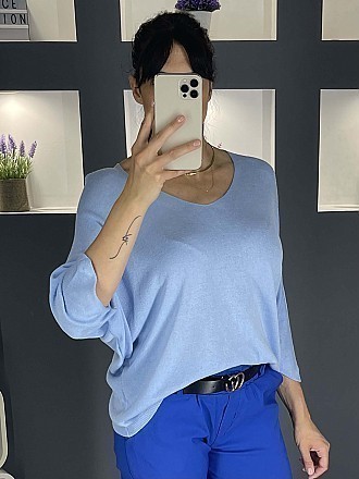 Γυναικεία μπλούζα ψιλό πλεκτό με κοντό μανίκι τύπου νυχτερίδα και Ve λαιμόκοψη | Γαλάζιο