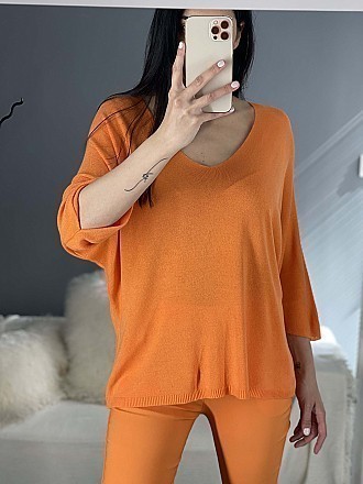 Γυναικεία μπλούζα ψιλό πλεκτό με κοντό μανίκι τύπου νυχτερίδα και Ve λαιμόκοψη | Πορτοκαλί