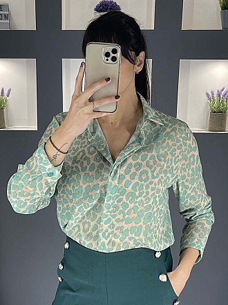 Γυναικείο πουκάμισο animal print κλείνει με κουμπιά | Μπεζ - Τιρκουάζ