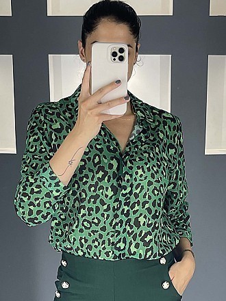 Γυναικείο πουκάμισο animal print κλείνει με κουμπιά | Πράσινο Σκούρο