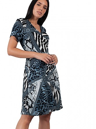 Φόρεμα mini εμπριμέ τύπου κρουαζέ | Λευκό-Μαύρο [-24%] - πλαϊνή όψη