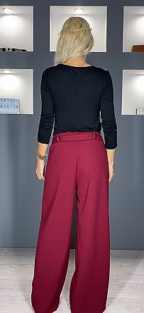 Γυναικεία μπλούζα basic με στρογγυλή λαιμόκοψη | Μαύρο