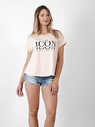 Γυναικεία μπλούζα t-shirt με στάμπα "ICON" πιο μακριά πίσω και κοντό μανίκι | Ροζ