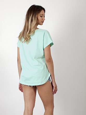 Γυναικεία μπλούζα t-shirt με στάμπα "ICON" πιο μακριά πίσω και κοντό μανίκι | Βεραμάν