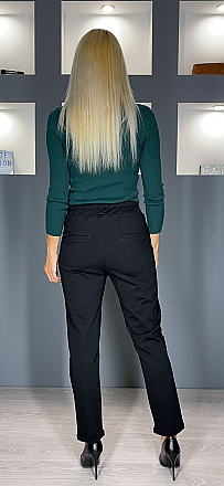 Γυναικείο παντελόνι ελαστικό με πιέτες και τσέπες στα πλαϊνά | Μαύρο
