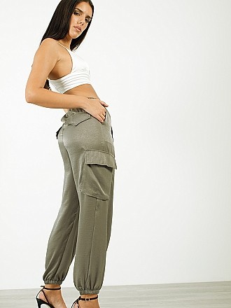 Γυναικείο παντελόνι σατέν με τσέπες στο πλάι | Γκρι - πλαϊνή όψη