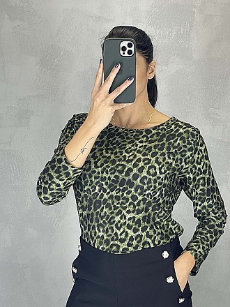 Γυναικεία μπλούζα animal print με στρογγυλή λαιμόκοψη | Χακί - Μαύρο