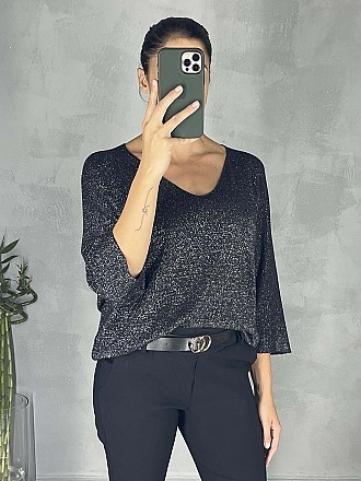 Γυναικεία μπλούζα ψιλό πλεκτό, lurex με κοντό μανίκι τύπου νυχτερίδα και V λαιμόκοψη | Μαύρο